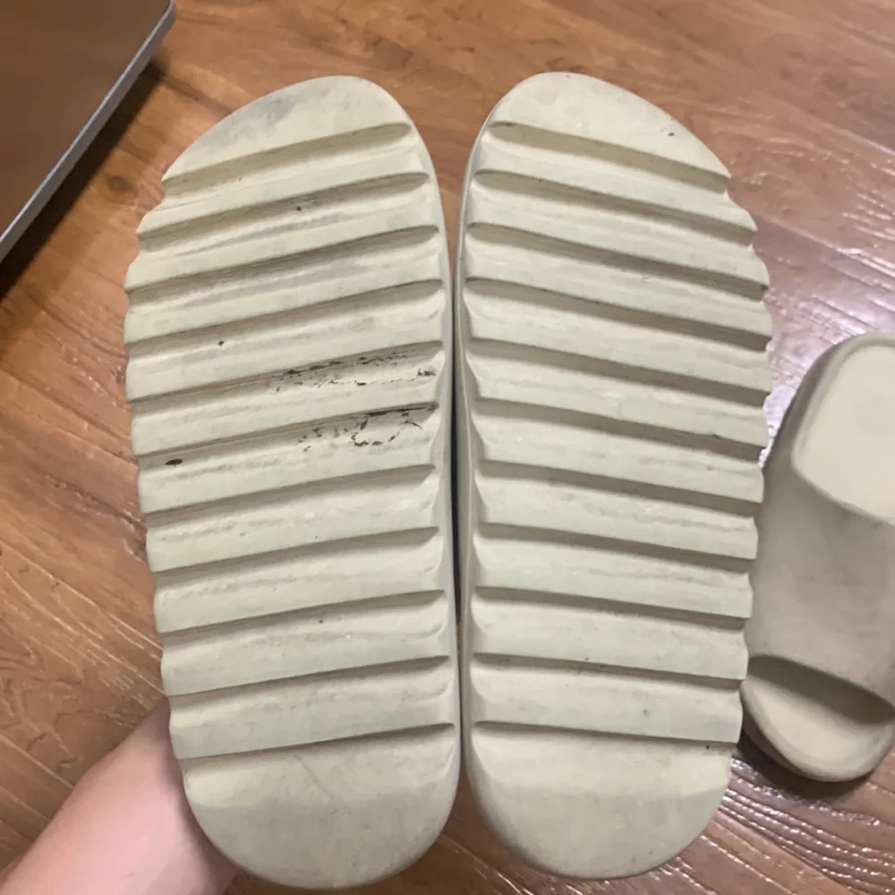 Yeezy slides bundle